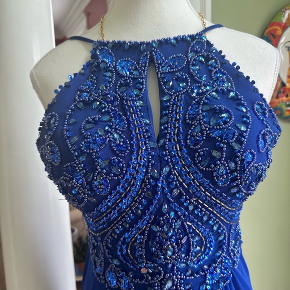 Beautiful dress Blue size.7 - Picture 6 of 9
